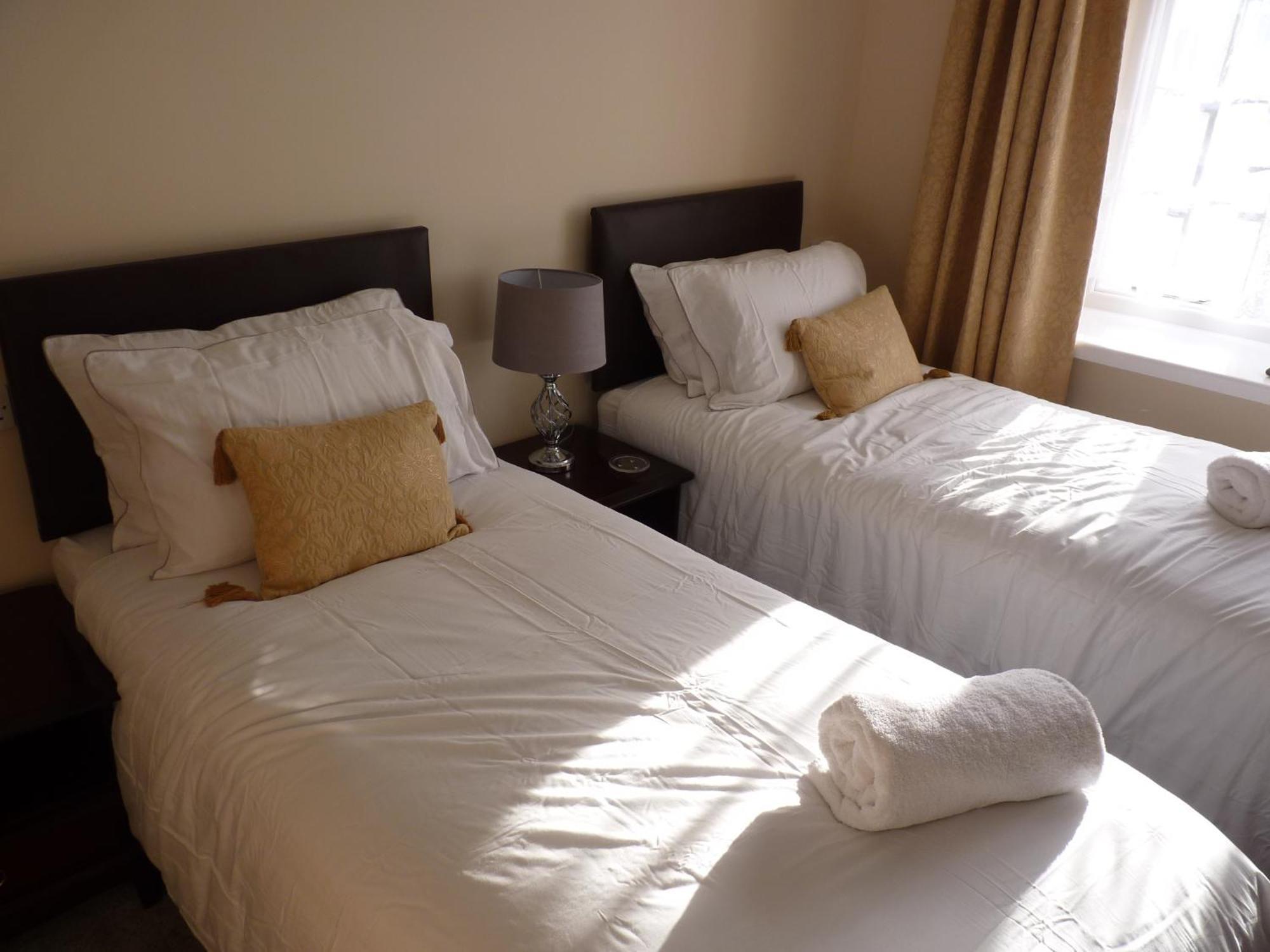 Seven Stars - Bed & Breakfast & Restaurant Okehampton Bagian luar foto