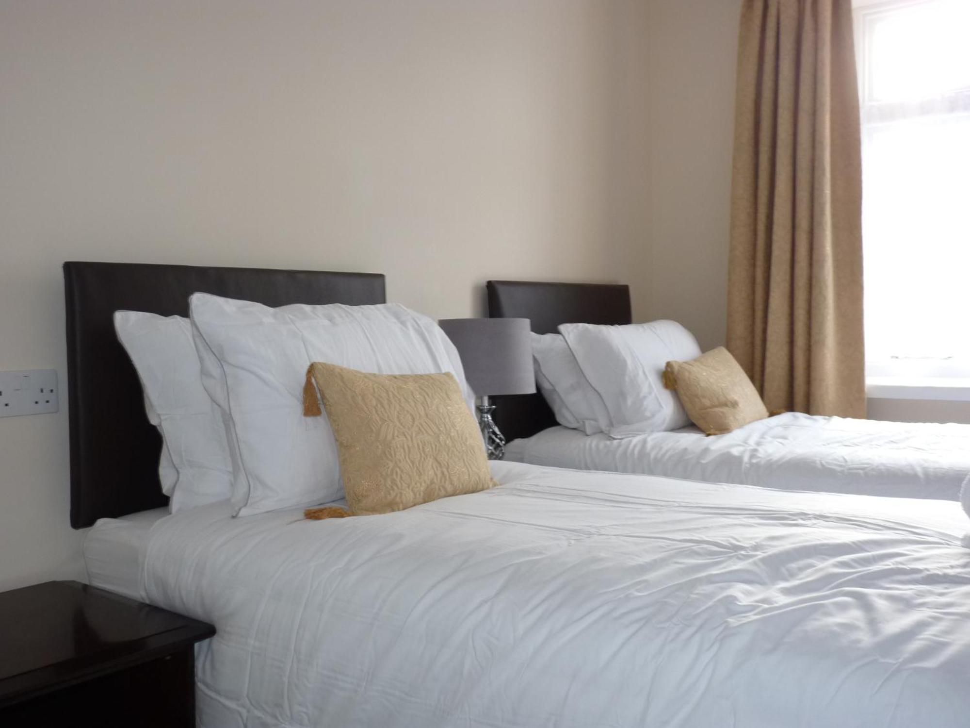 Seven Stars - Bed & Breakfast & Restaurant Okehampton Bagian luar foto